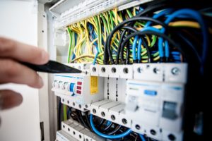 Teletrabajo: el tiempo de los cortes de luz o internet deben computar como trabajado