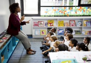 deducciones en el 2021 por los gastos en guardería, material escolar, libros de texto
