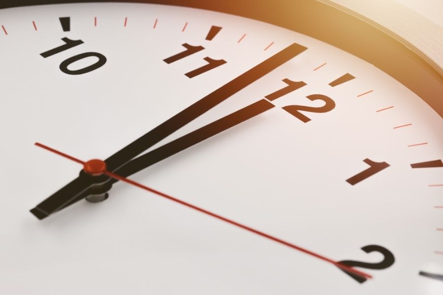 El TSJC avala el pago de horas extras si la empresa no proporciona el registro horario